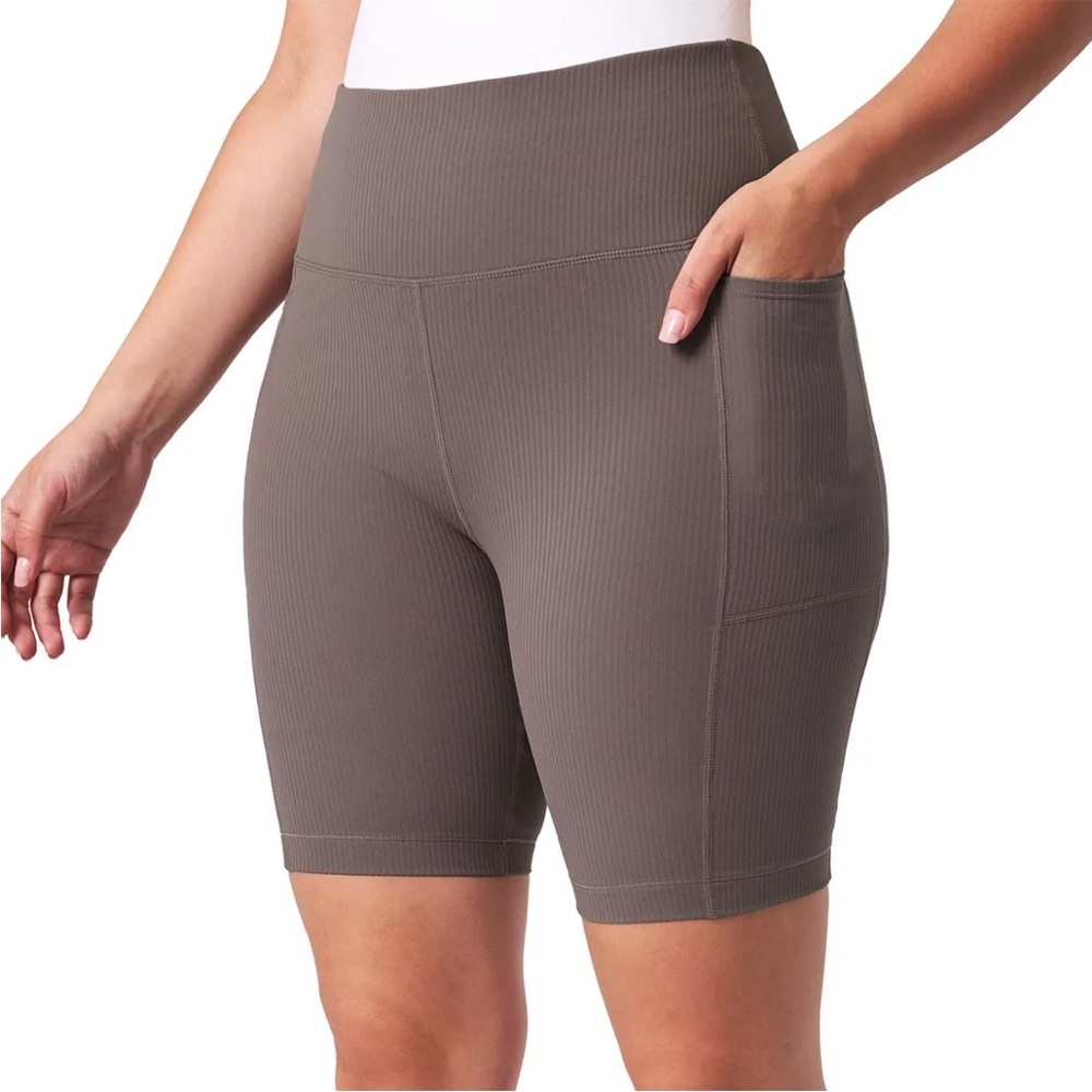 New Mondetta Women's Ribbed Bike Short brown‎